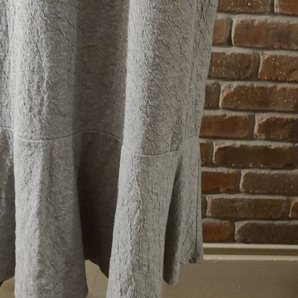 Michelle by Comune Medium Grannycore Modest Short Sleeve Midi Dress - Picture 5 of 8